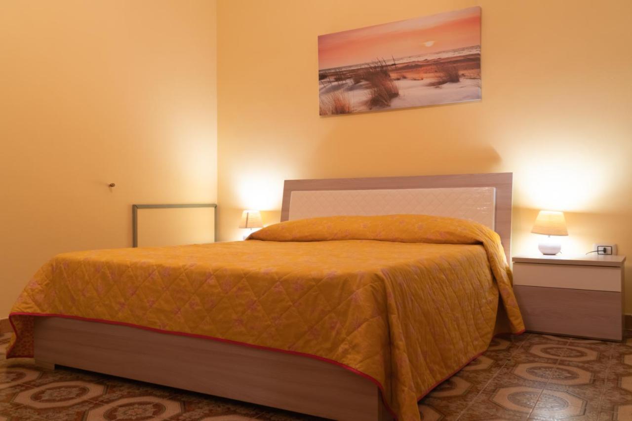 קסטלבונו Bougainvillea Casa Vacanza מראה חיצוני תמונה