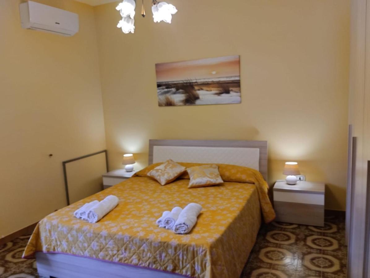 קסטלבונו Bougainvillea Casa Vacanza מראה חיצוני תמונה