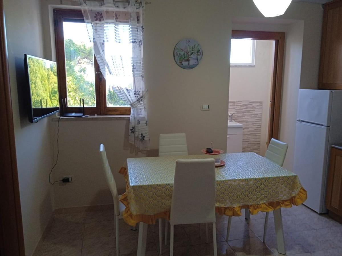 קסטלבונו Bougainvillea Casa Vacanza מראה חיצוני תמונה