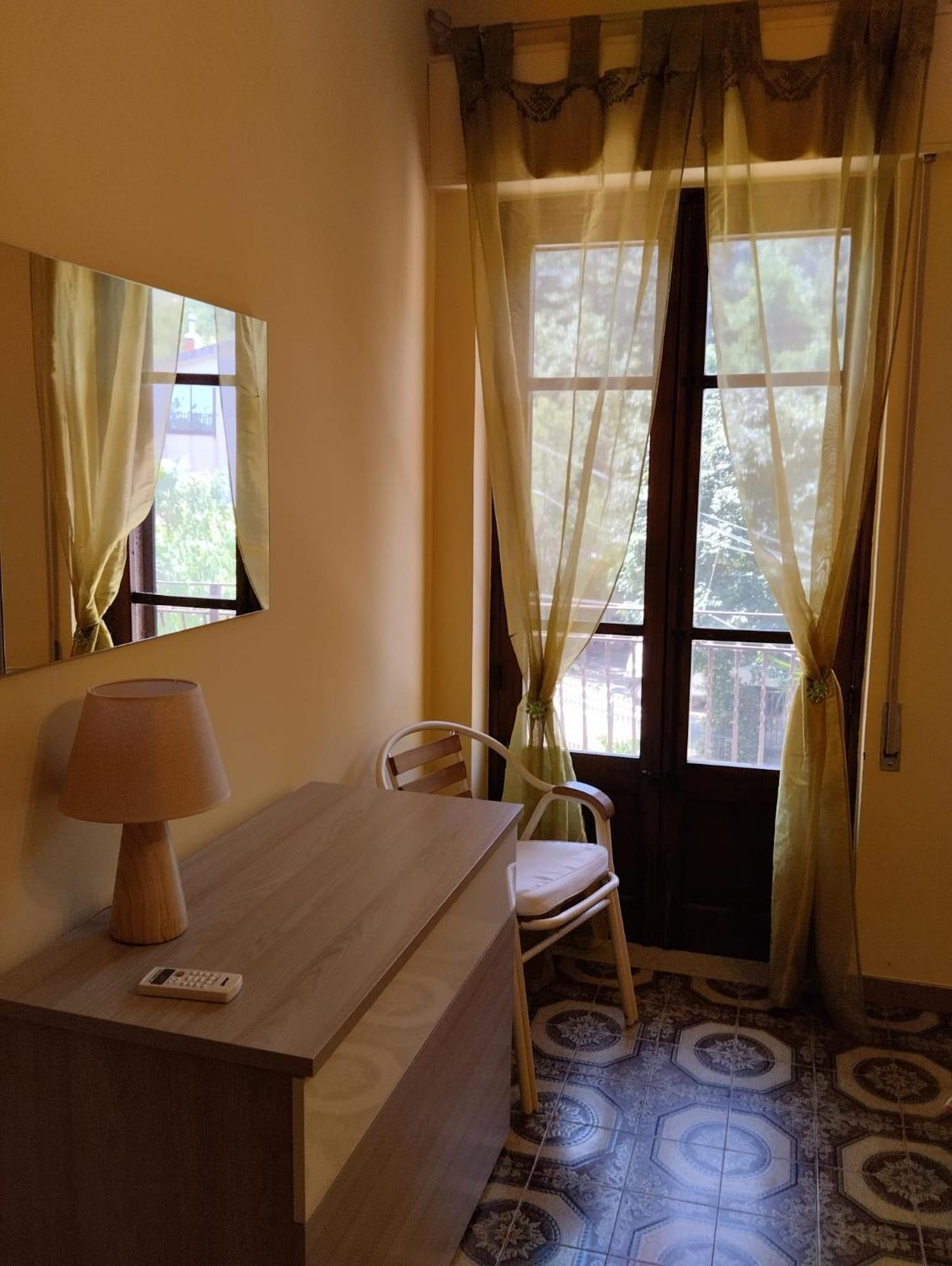 קסטלבונו Bougainvillea Casa Vacanza מראה חיצוני תמונה